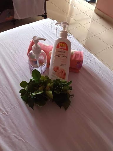 Zie Reflexology traditional massage
